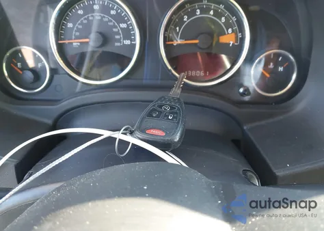 2016 Jeep Compass High Altitude Edition из США, поврежденный, VIN 1C4NJCEA2GD800016